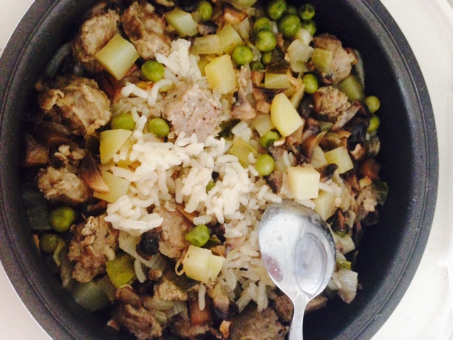 韩式香肠土豆焖饭