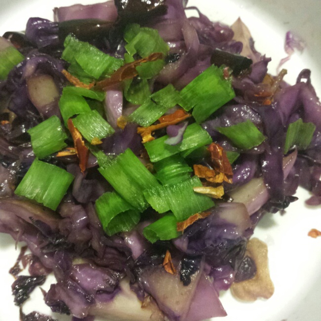 爆炒紫甘蓝
