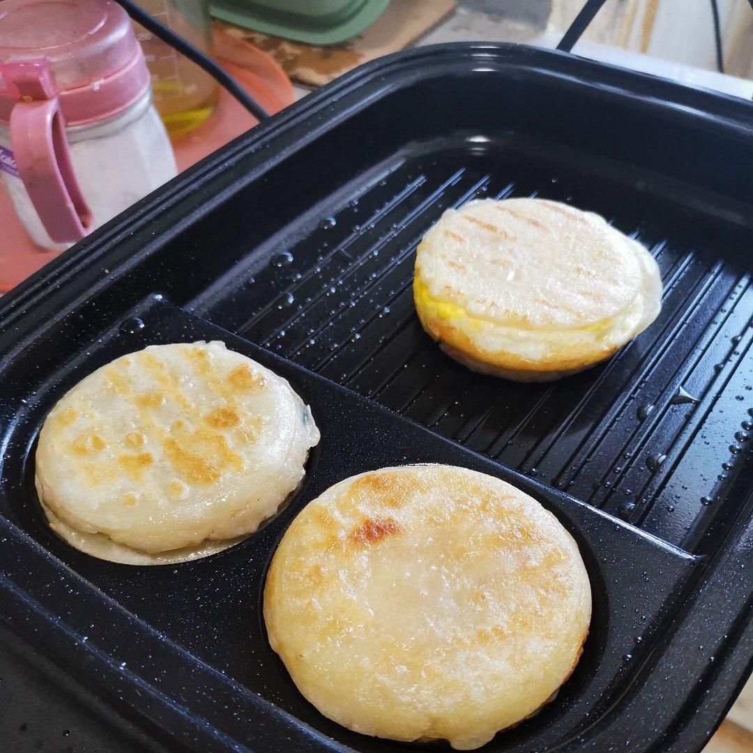 早餐霸王~沉甸甸鸡蛋汉堡