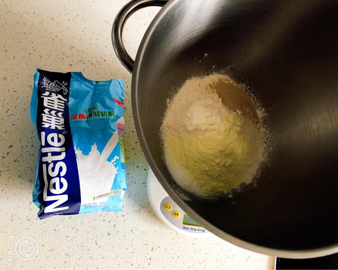 纯奶手撕吐司的做法 步骤1