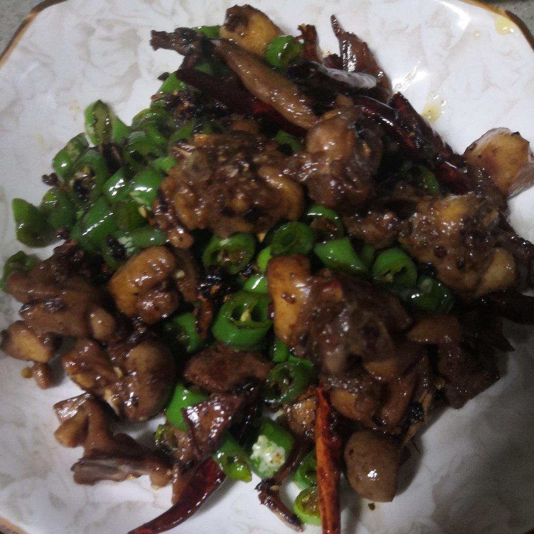 尖椒干煸兔