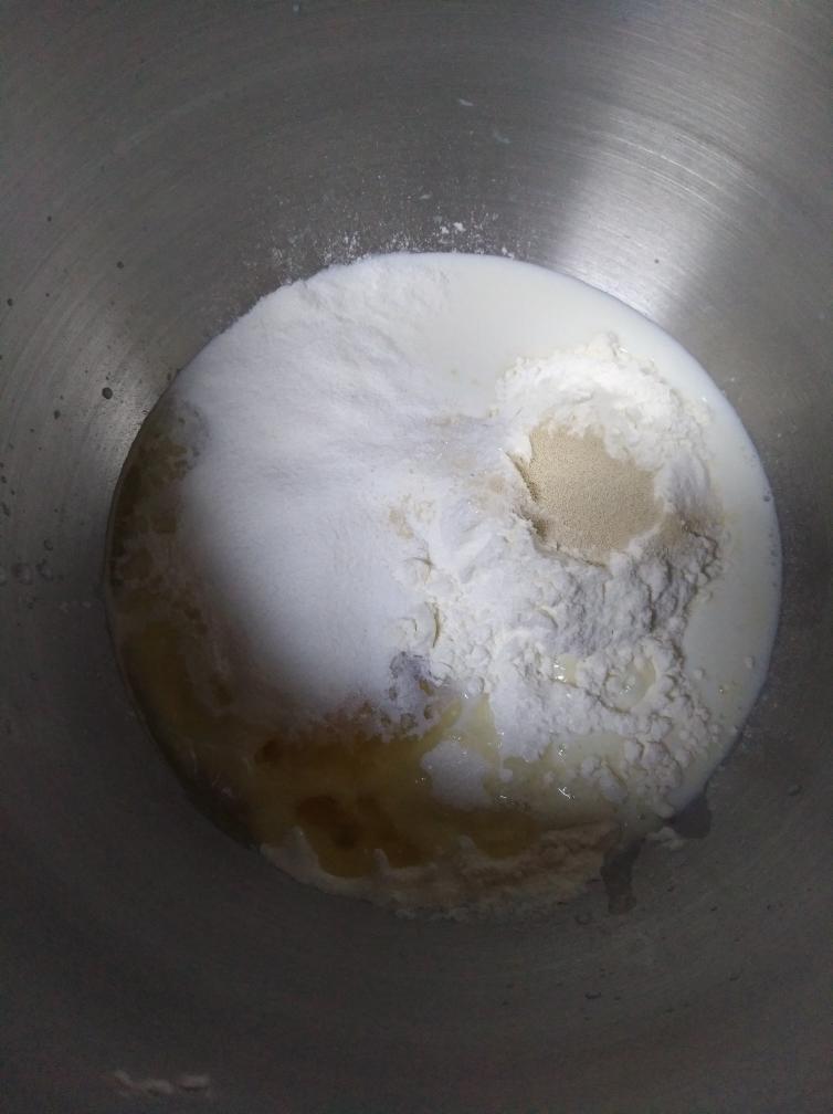 纯奶手撕吐司的做法 步骤1