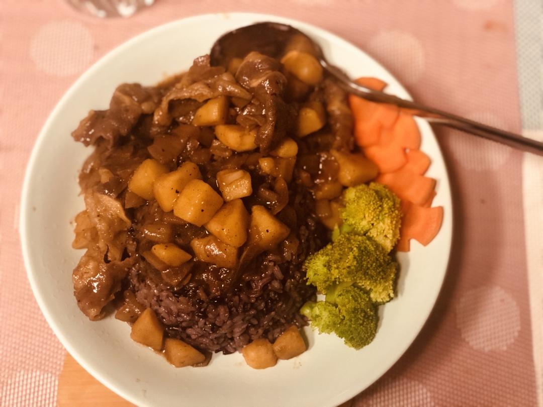 好吃到舔碗底的土豆肥牛拌饭