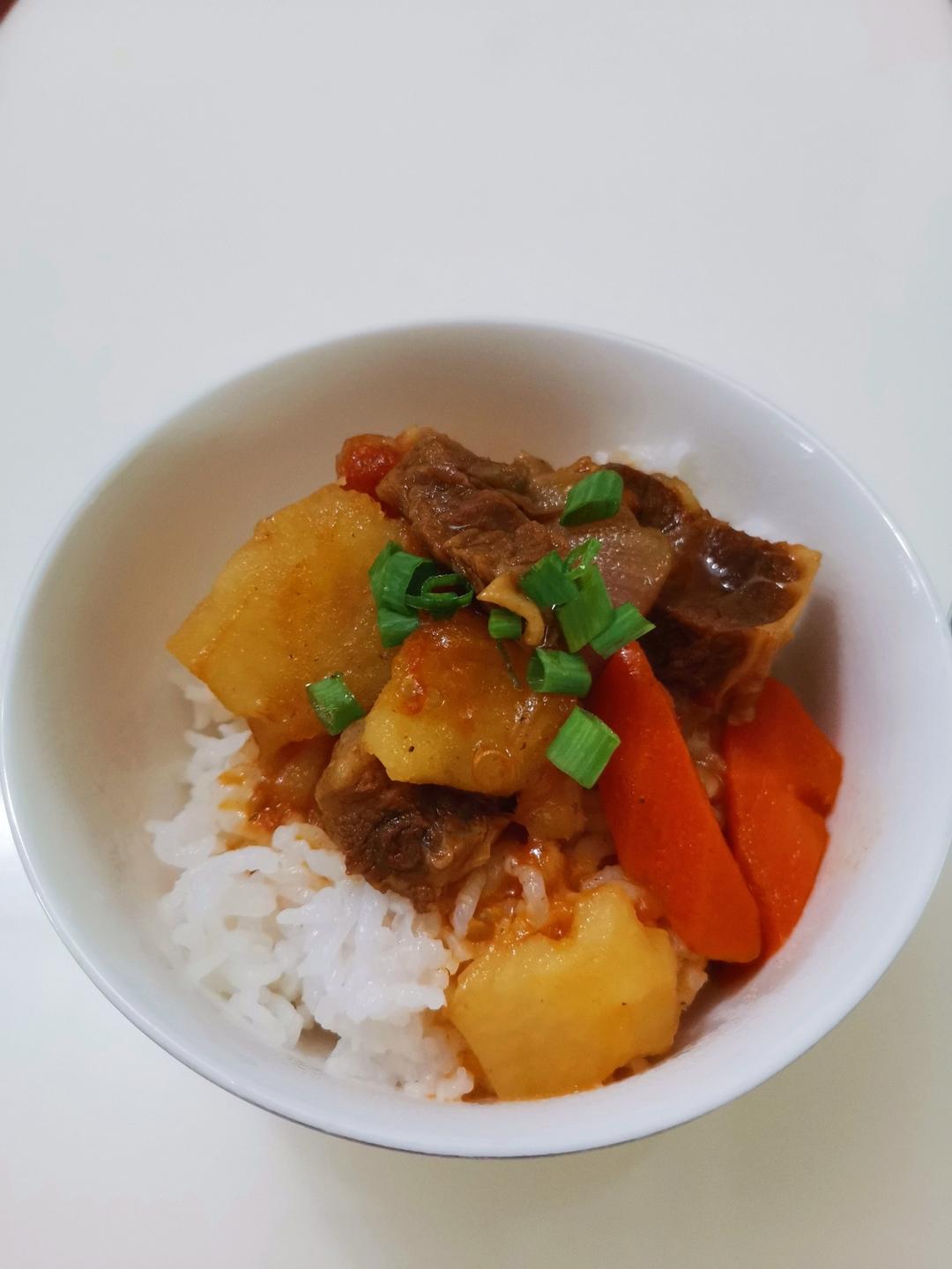 番茄土豆炖牛腩