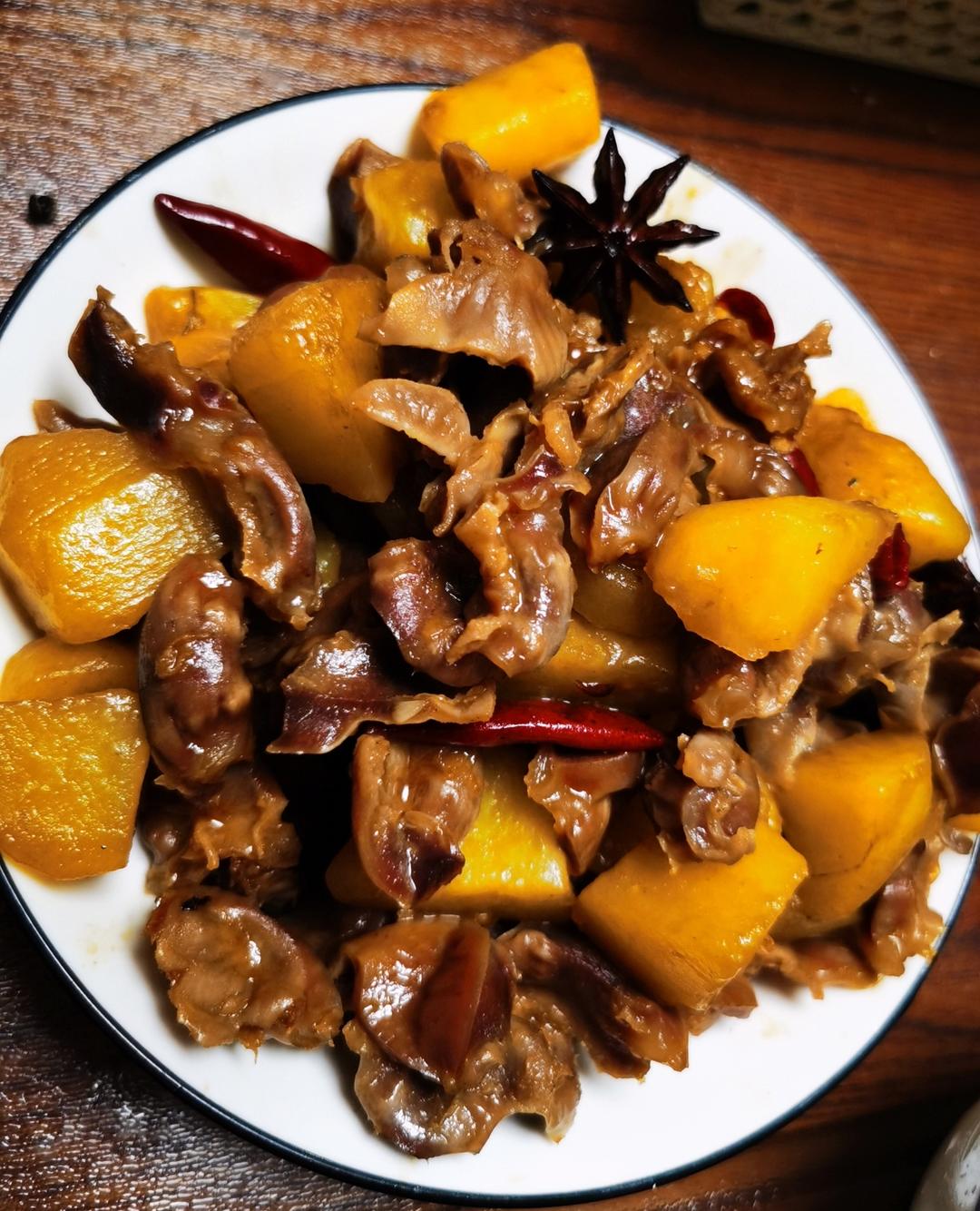 超好吃的鸡胗炖土豆