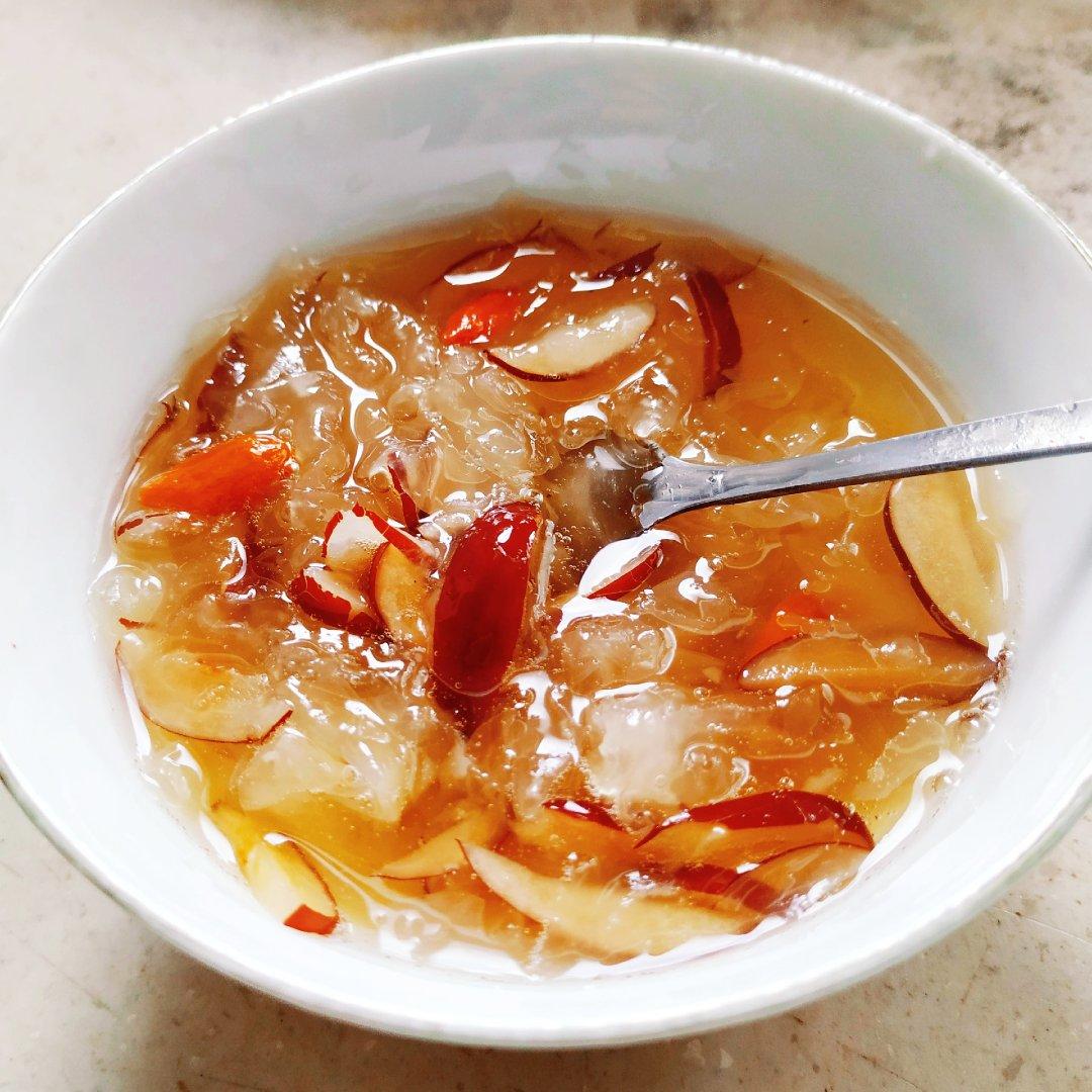 红枣银耳汤