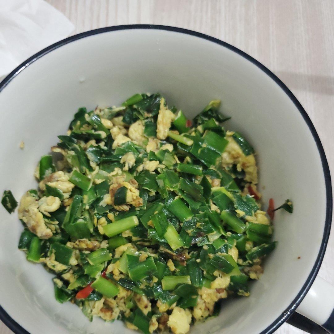 〈韭菜炒鸡蛋〉，超级家常菜🥢，欣小厨 😉