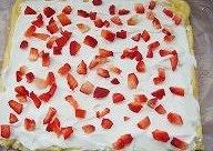 草莓奶油蛋糕卷的做法 步骤13
