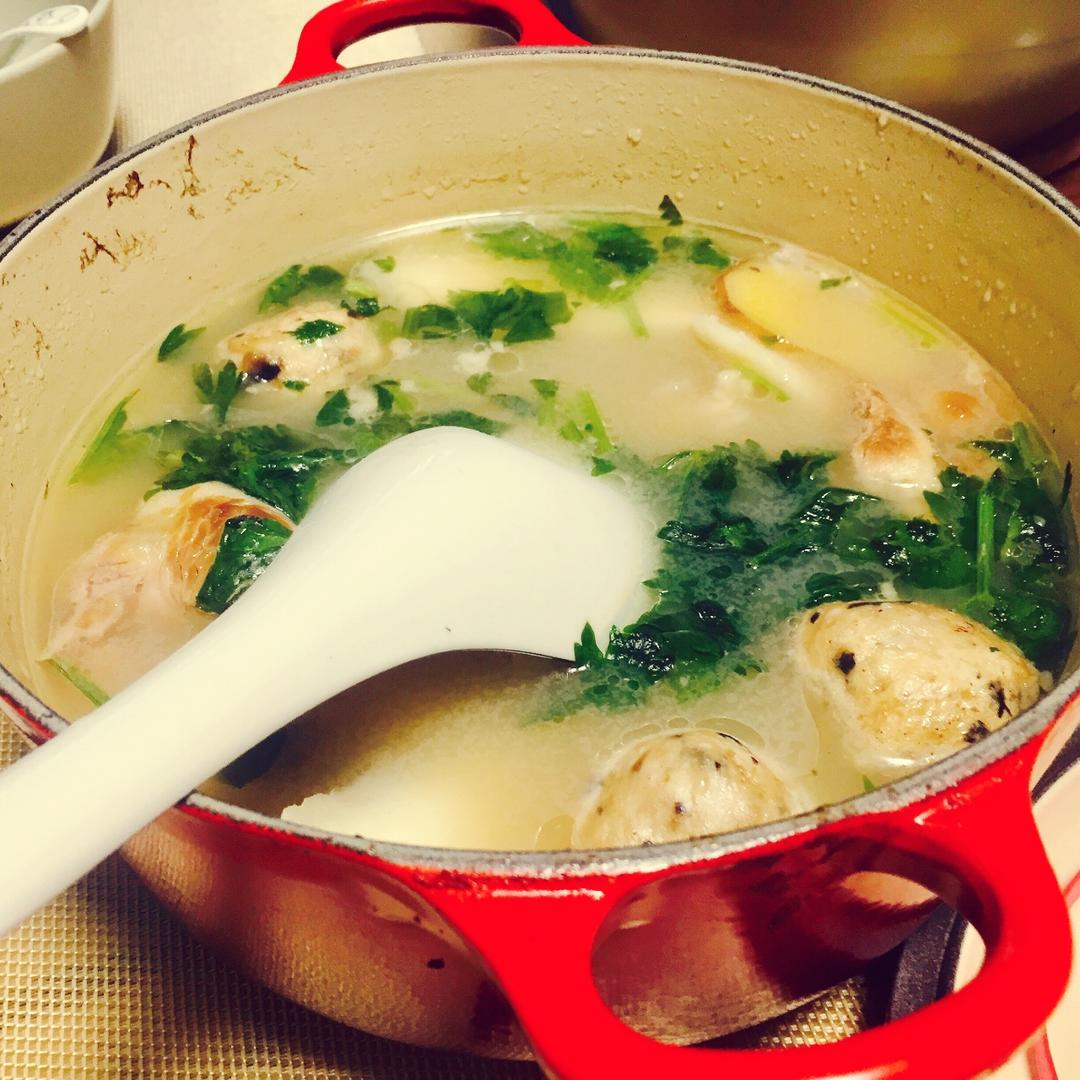 芡实淮山煲猪骨