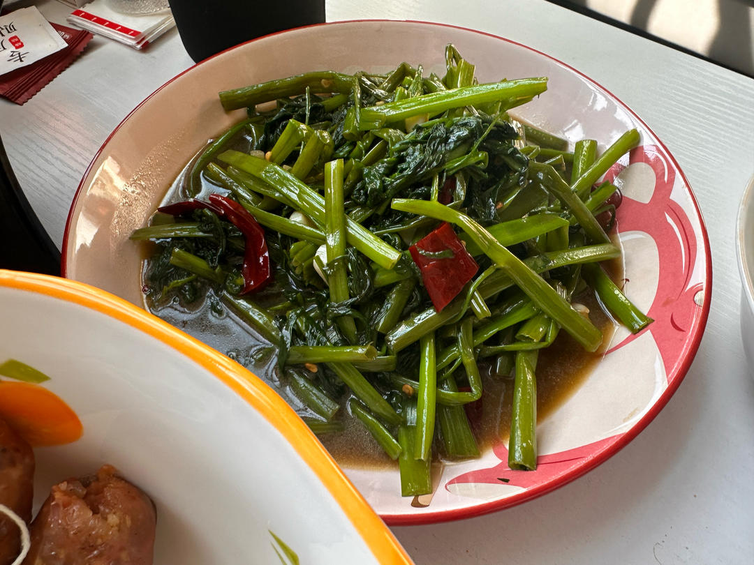 爆炒耗油空心菜