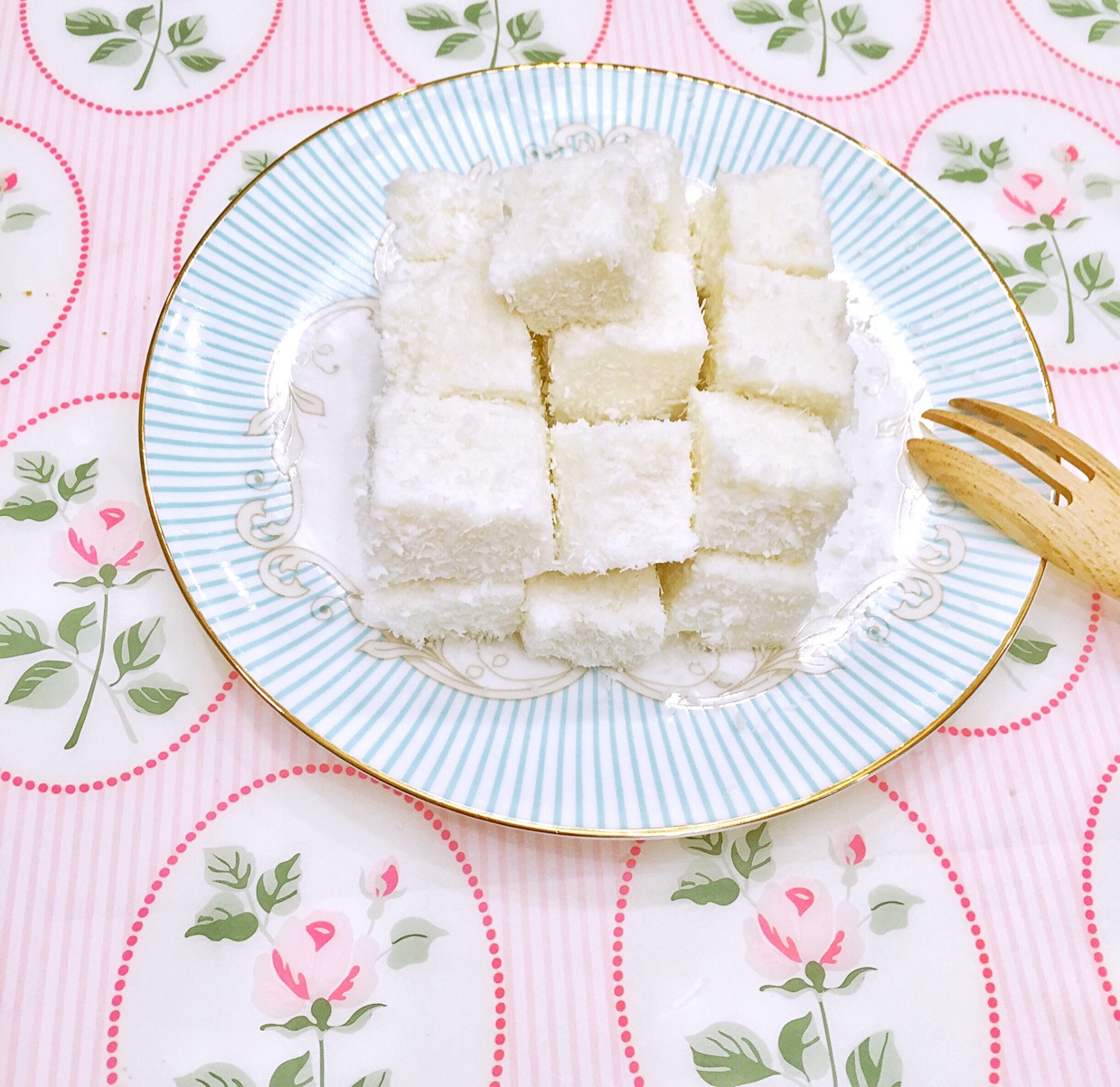 椰蓉牛奶小方