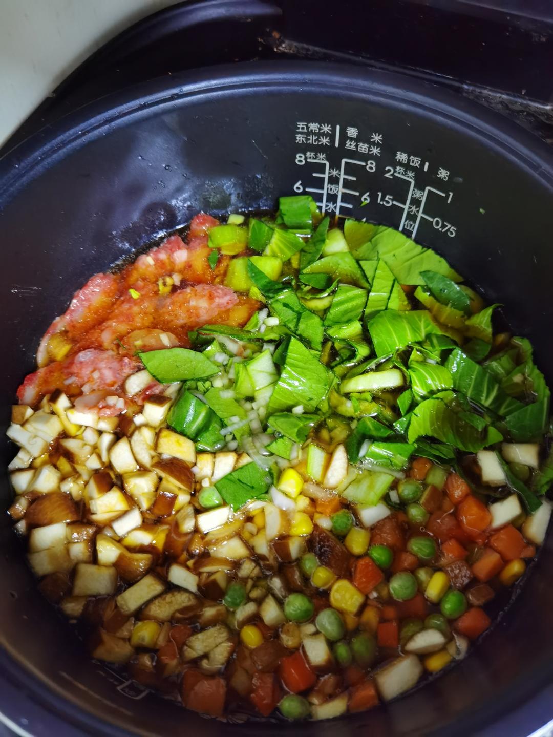 懒人电饭锅香肠焖饭/煲仔饭
