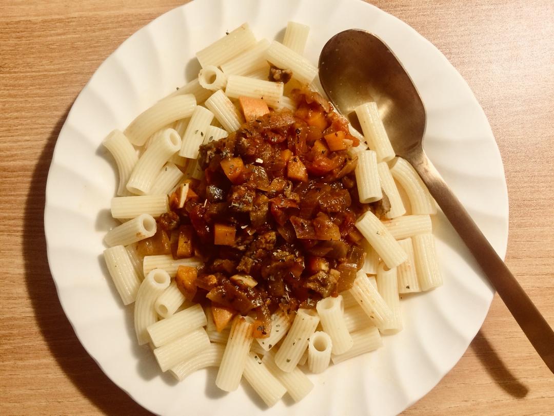 番茄肉酱通心粉