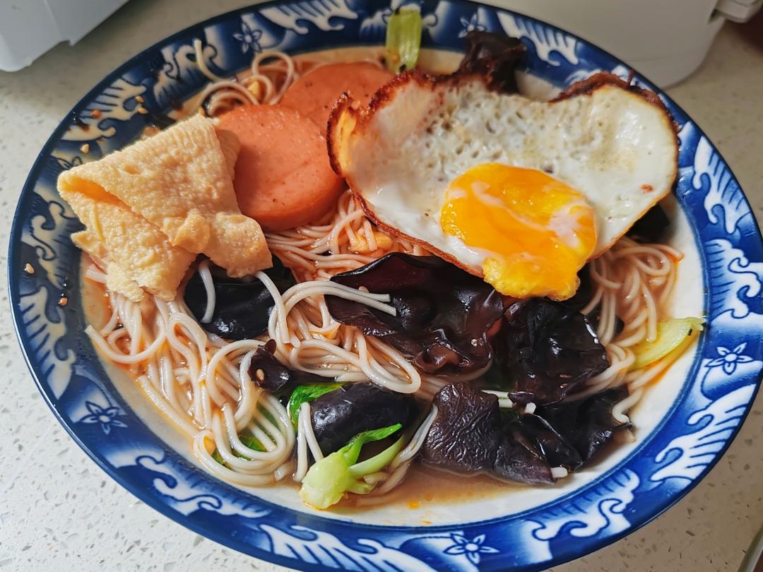 酸汤面