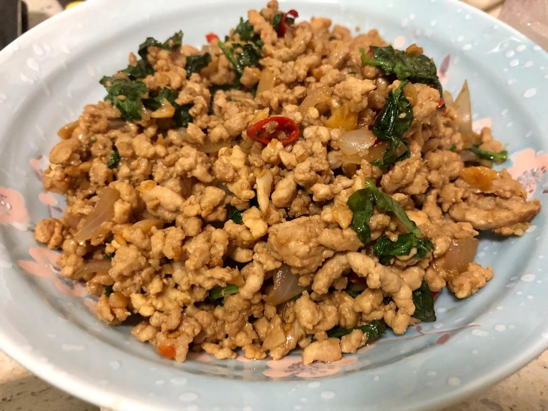 非常下饭的泰式打抛猪 Pad Gaprao