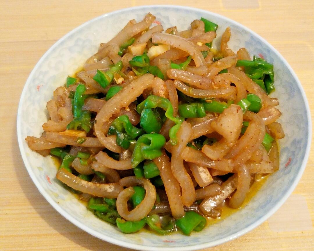 1人做过这道菜赵妈妈家常菜用料青椒肉皮的做法小贴士炸猪皮时除了金