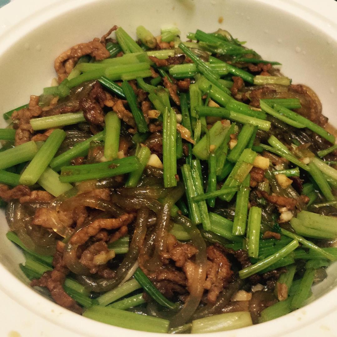 香芹炒粉条的做法