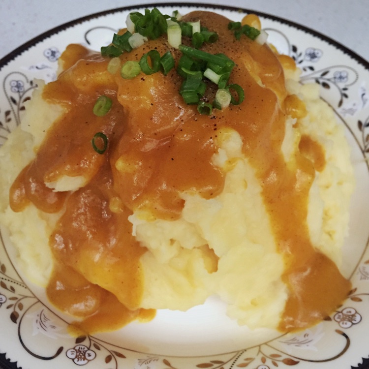 墨杳杳做的咖喱土豆泥