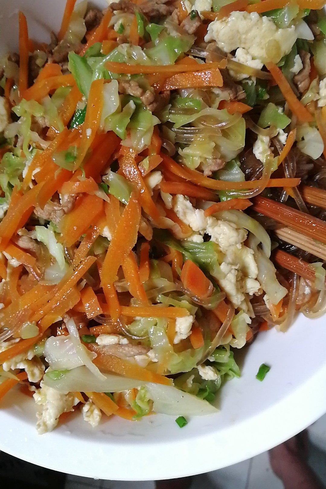 包菜炒粉丝