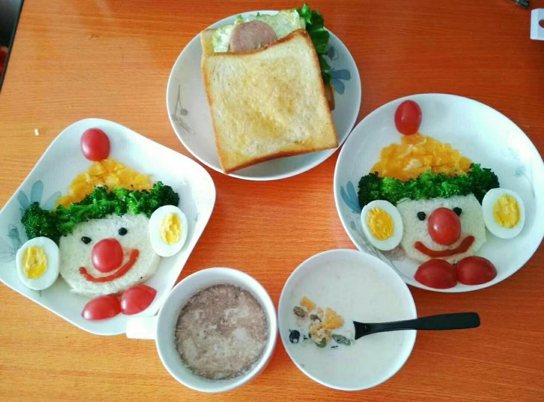 小丑趣味早餐