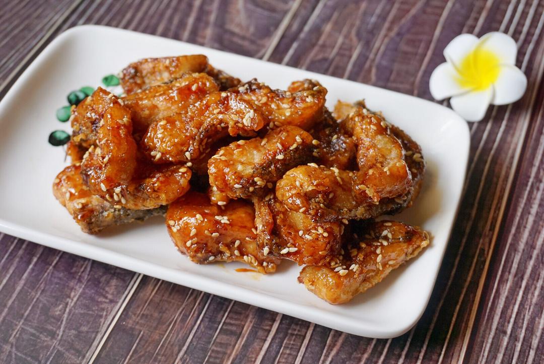 绝好下酒菜：秘制香酥糖醋鱼的做法