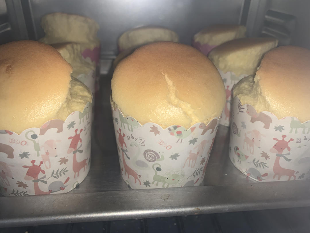 纸杯蛋糕 8寸戚风蛋糕的量