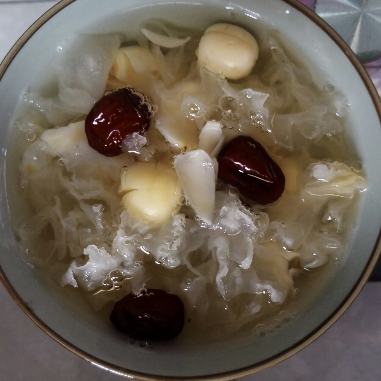 红枣银耳莲子羹