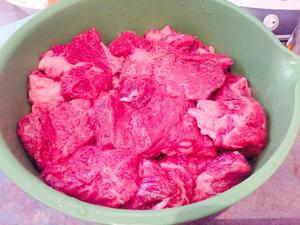 食戟之灵- -勃艮第红酒炖牛肉的做法 步骤4