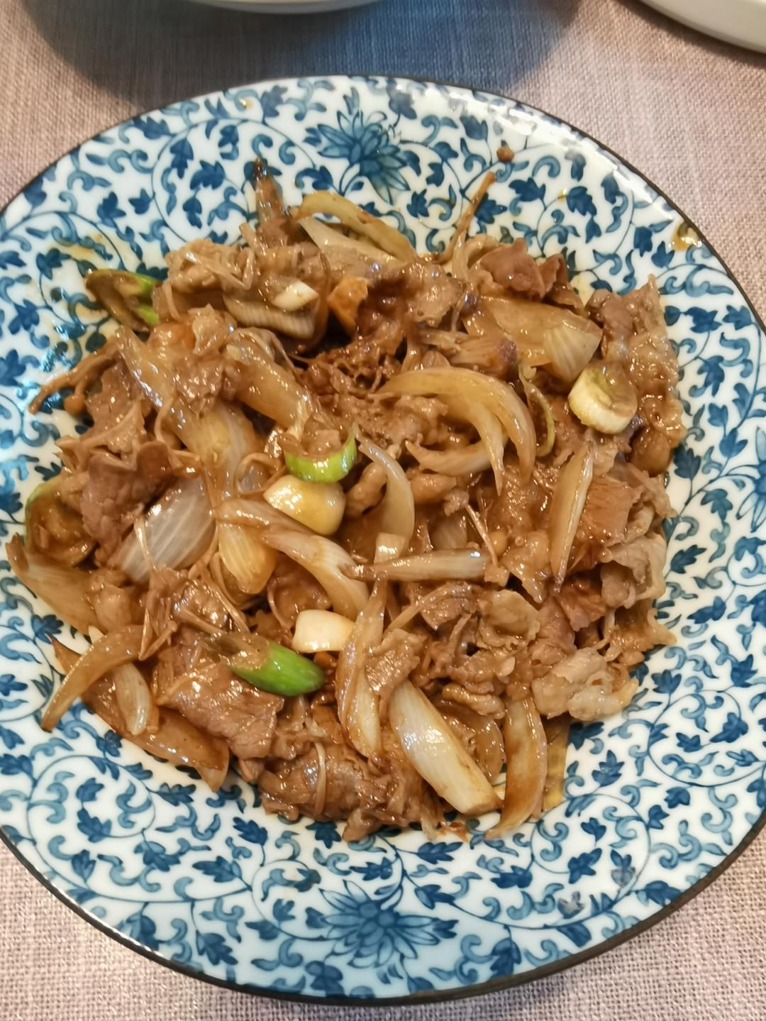 今日菜谱：洋葱肥牛卷