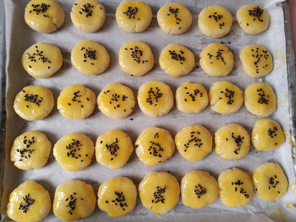 椰香浓郁，酥松可口～椰蓉酥饼