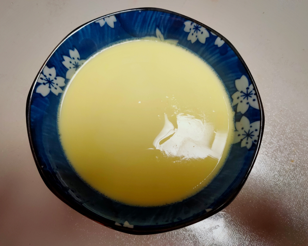 牛奶鸡蛋布丁（非烤箱版，超级简单）
