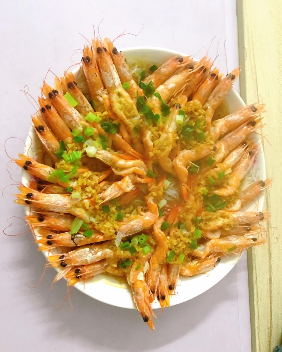 蒜蓉虾蒸粉丝