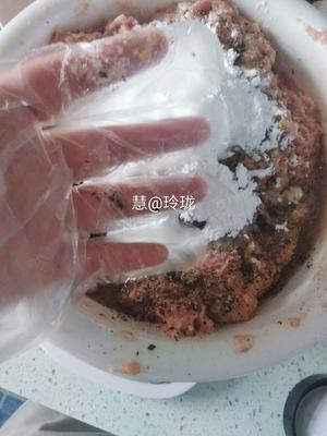 黑胡椒纯肉脆皮肠的做法 步骤3
