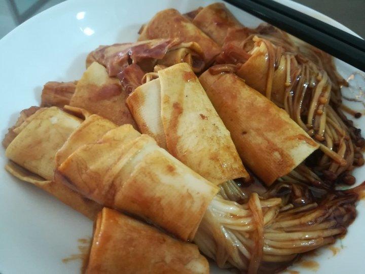 ⚡️减肥减脂素菜啃起❗️金针菇豆皮卷
