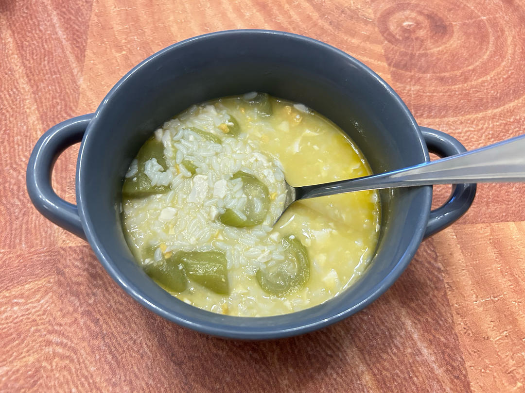 鲜掉眉毛的咸鸭蛋丝瓜豆腐汤