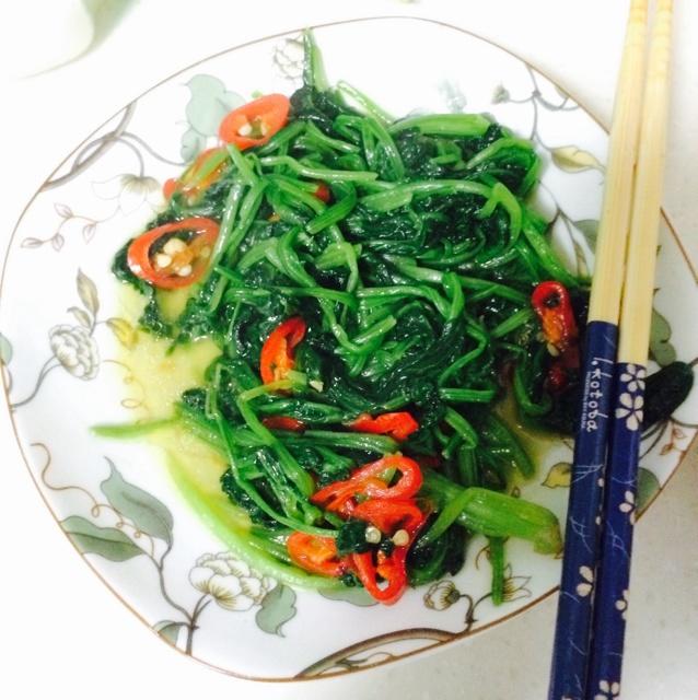 小米椒炒菠菜