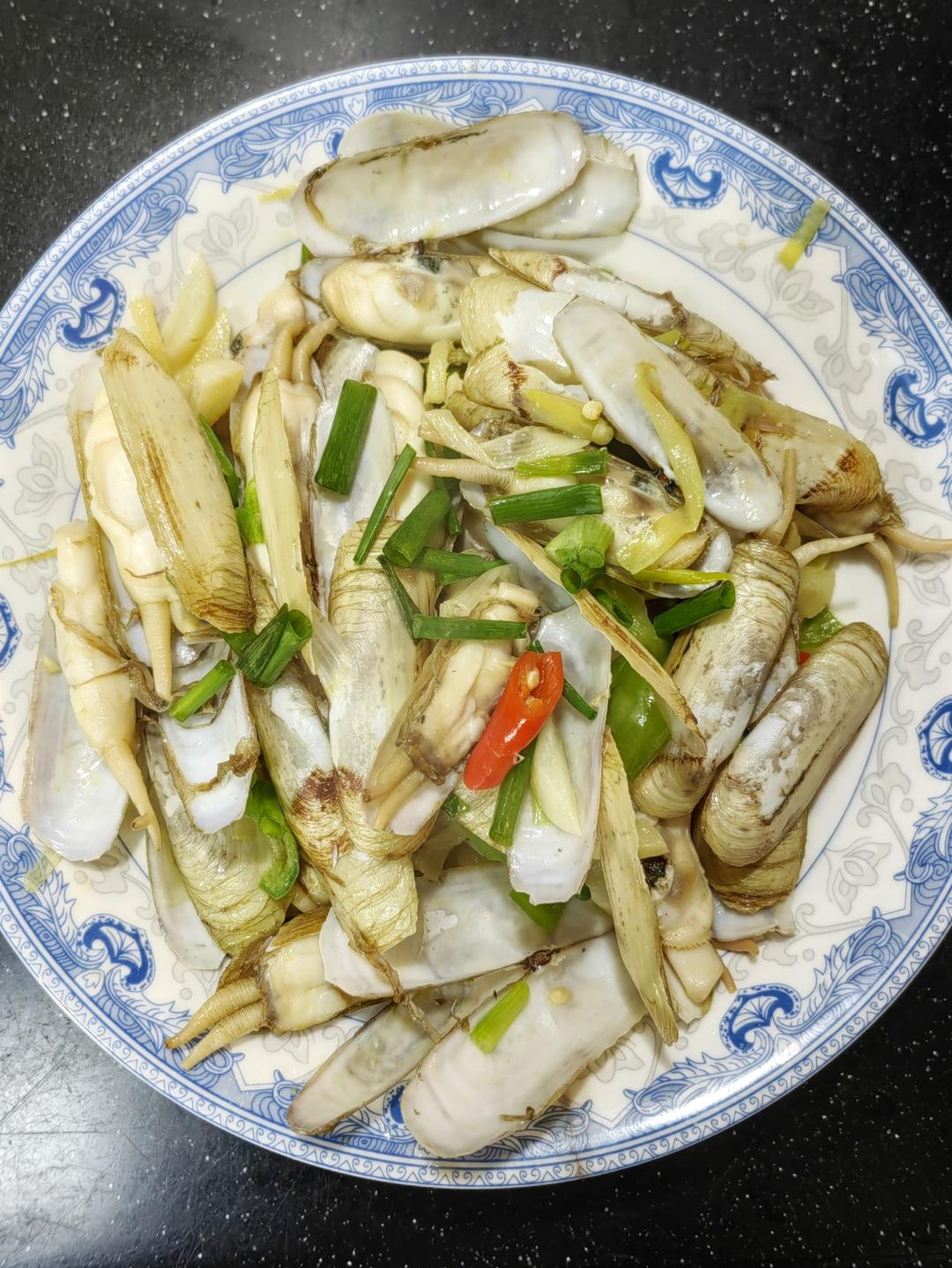 姜葱炒蛏子