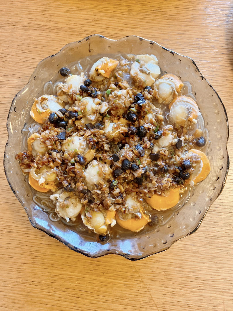 蒜蓉扇贝肉蒸粉丝