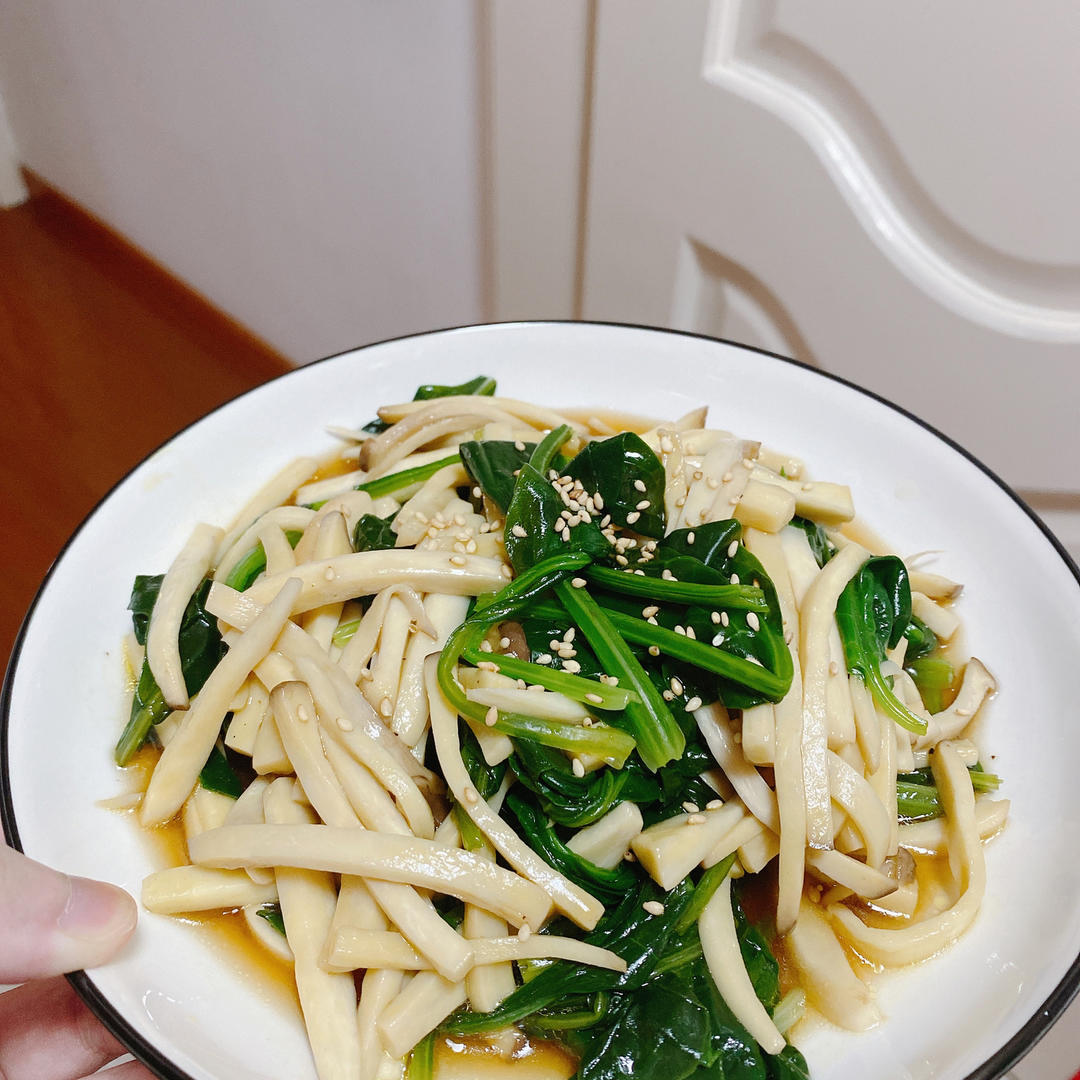 凉拌菠菜(家传秘方)