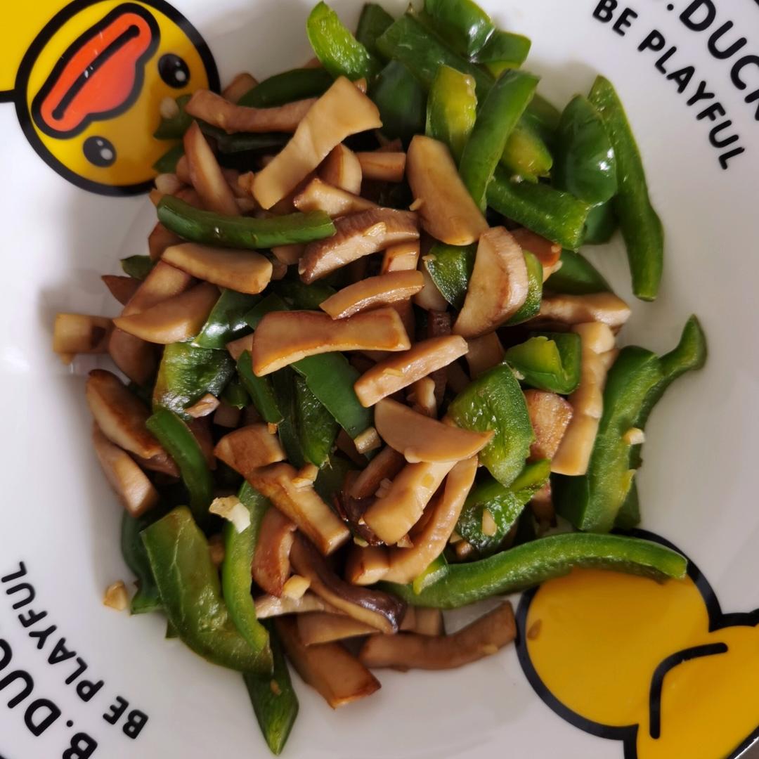 杏鲍菇炒青椒