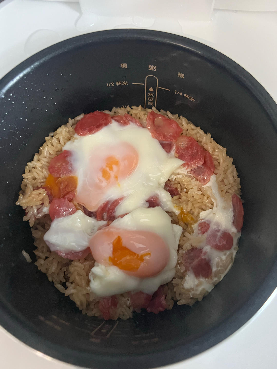 懒人电饭锅香肠焖饭/煲仔饭