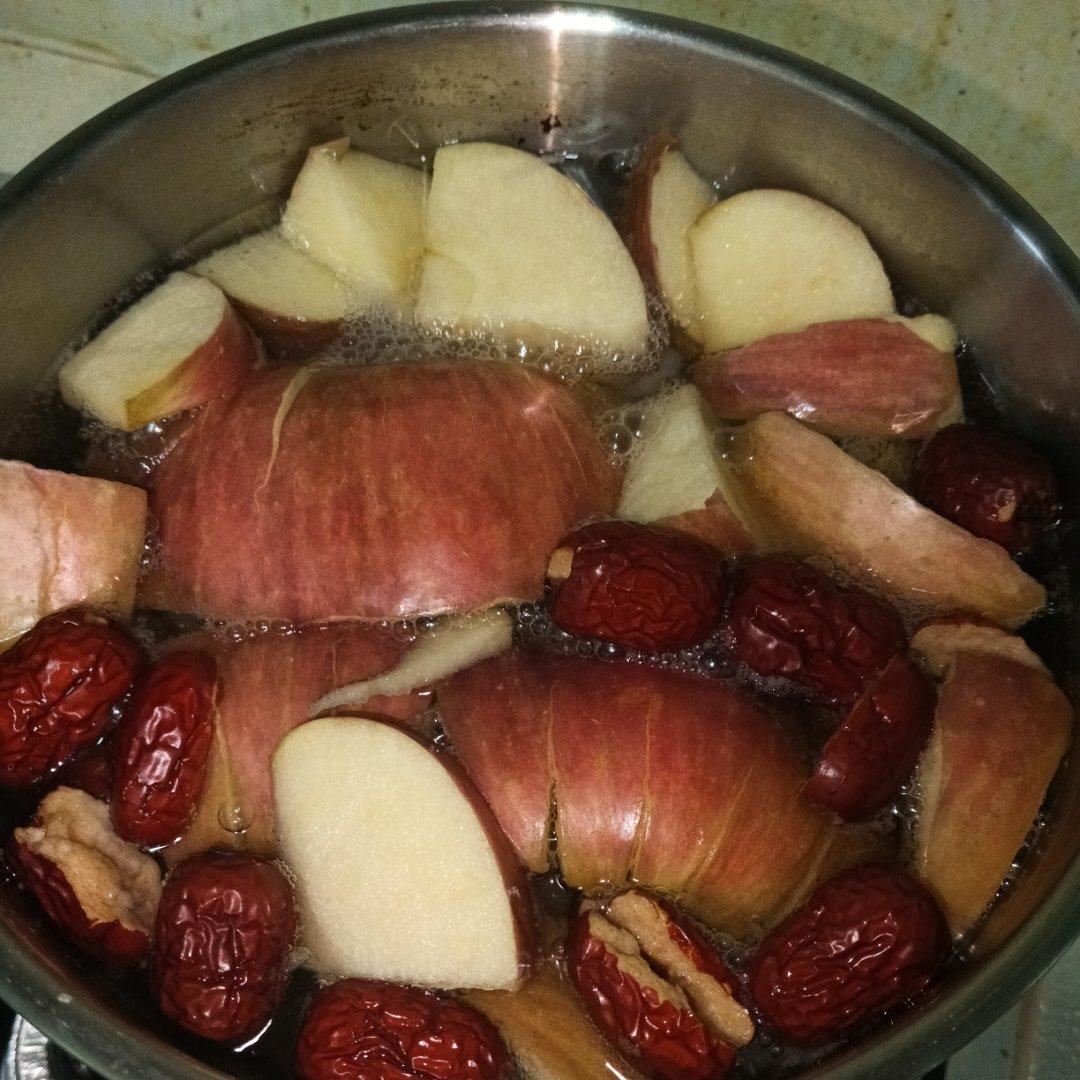 天凉了！来一碗苹果梨汤