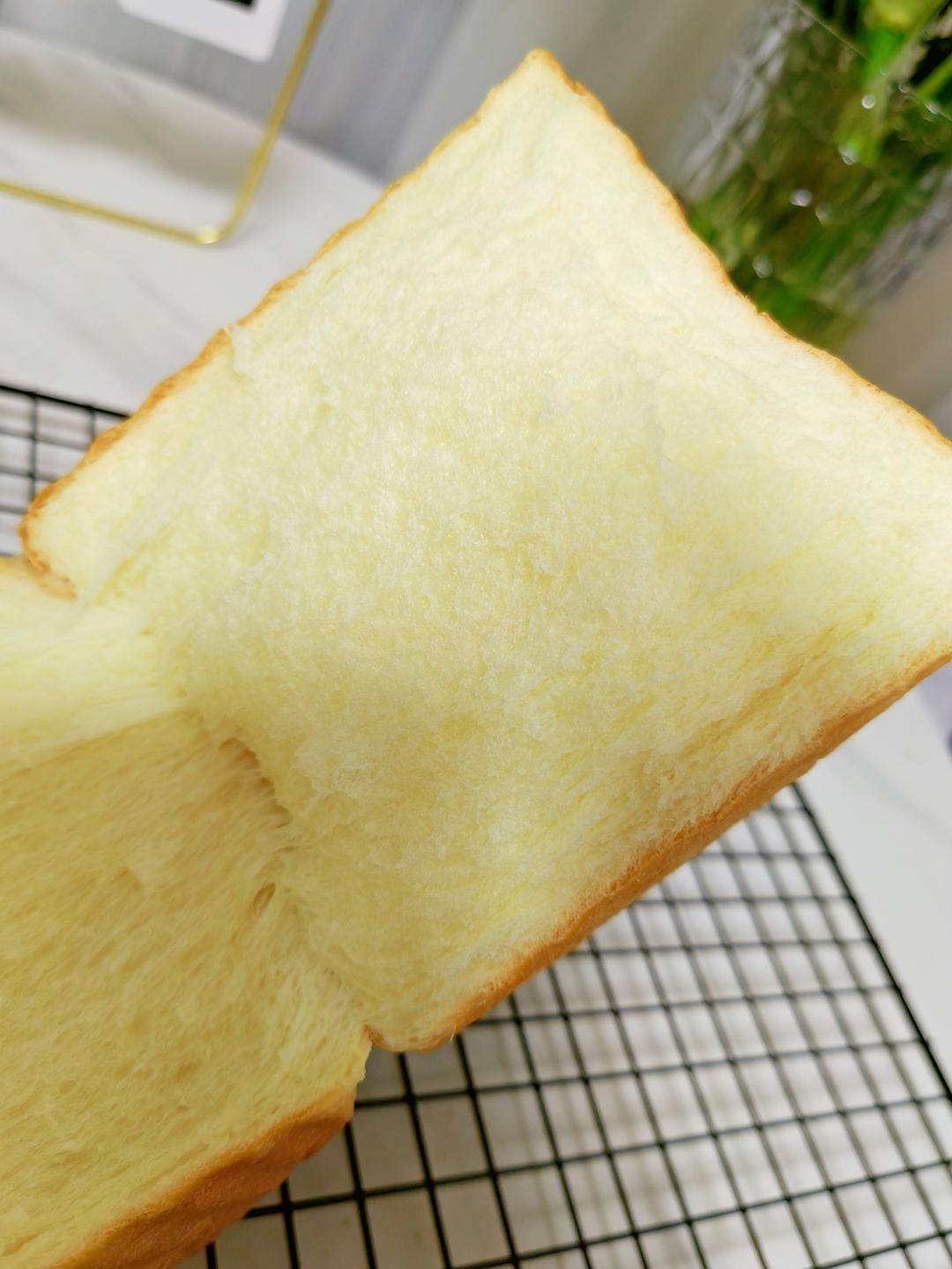 吐司，奶香手撕面包，超级香浓