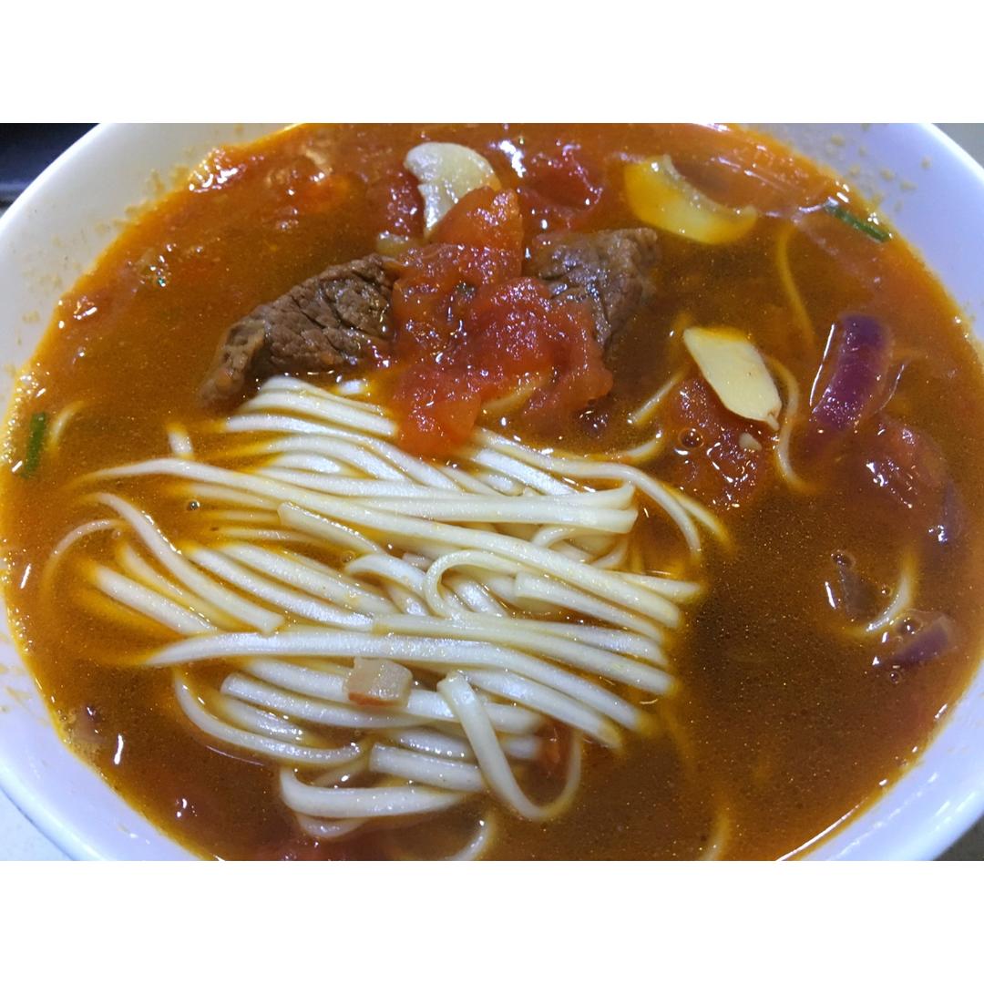 番茄牛肉面