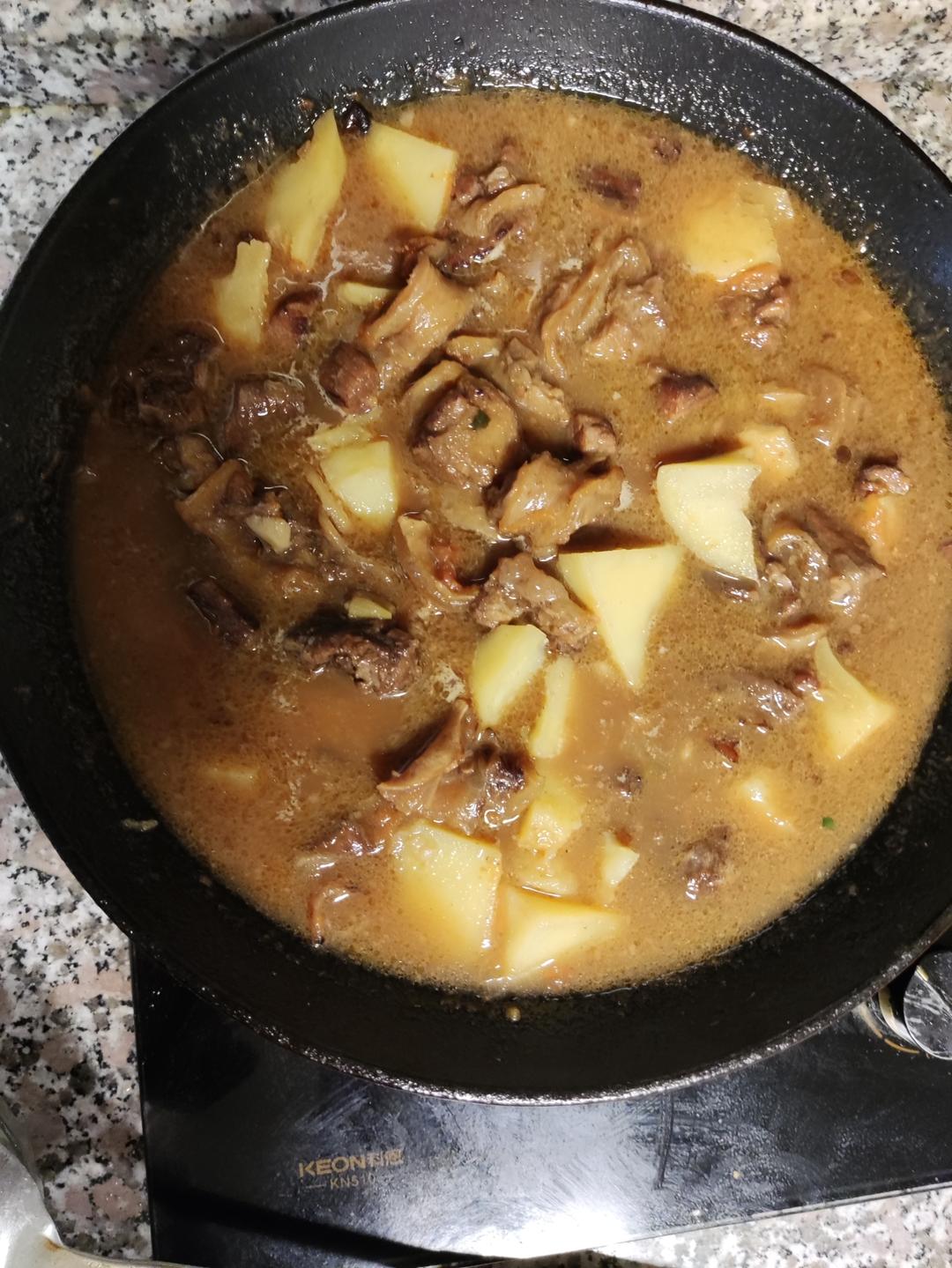 番茄土豆炖牛腩