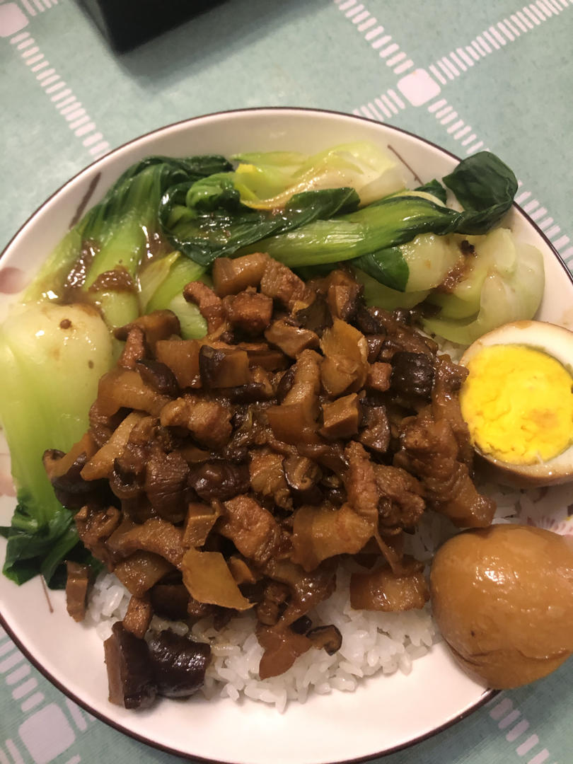 好吃到停不下来的卤肉饭
