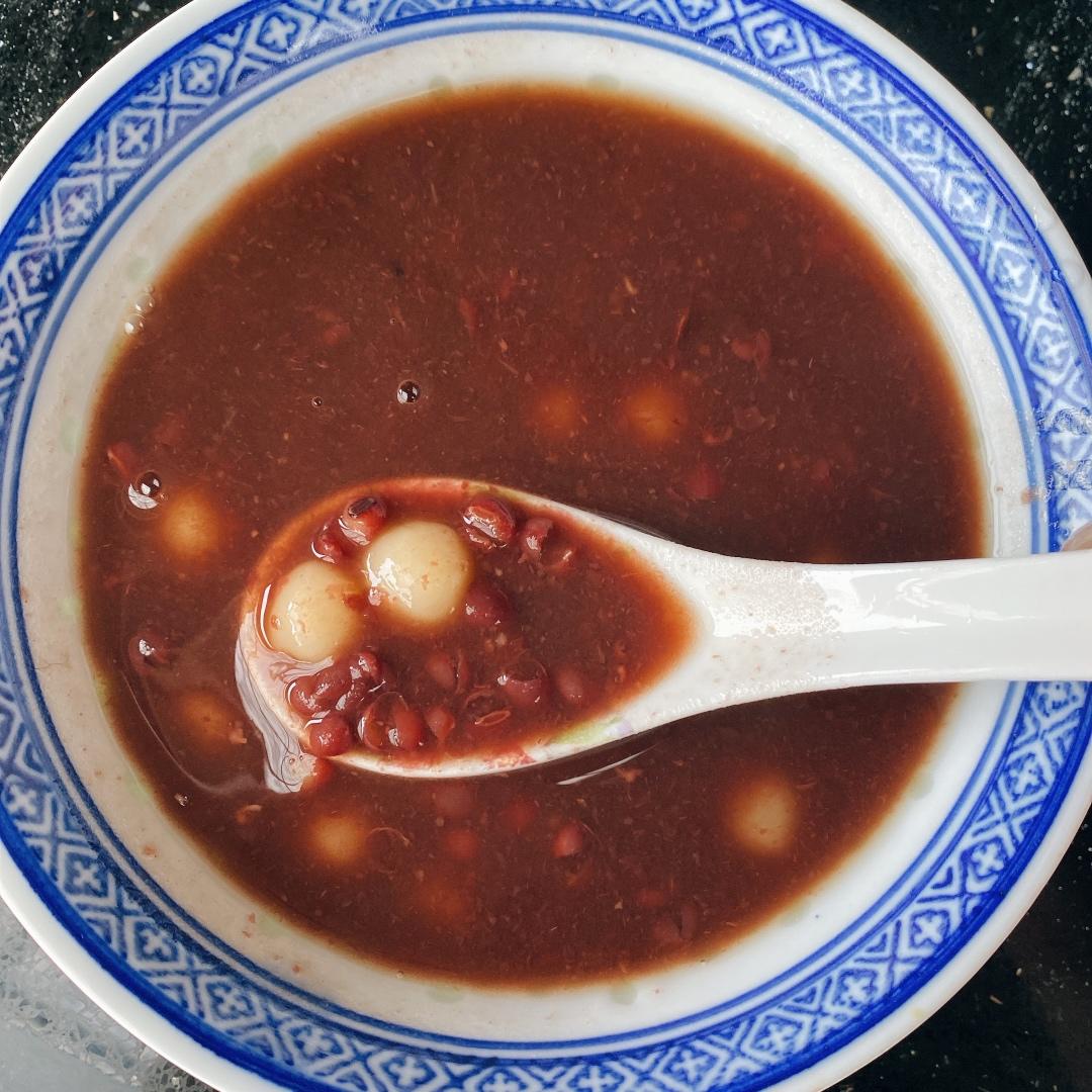 红豆糯米小丸子小汤圆——如何在5分钟内搓好一盘小丸子