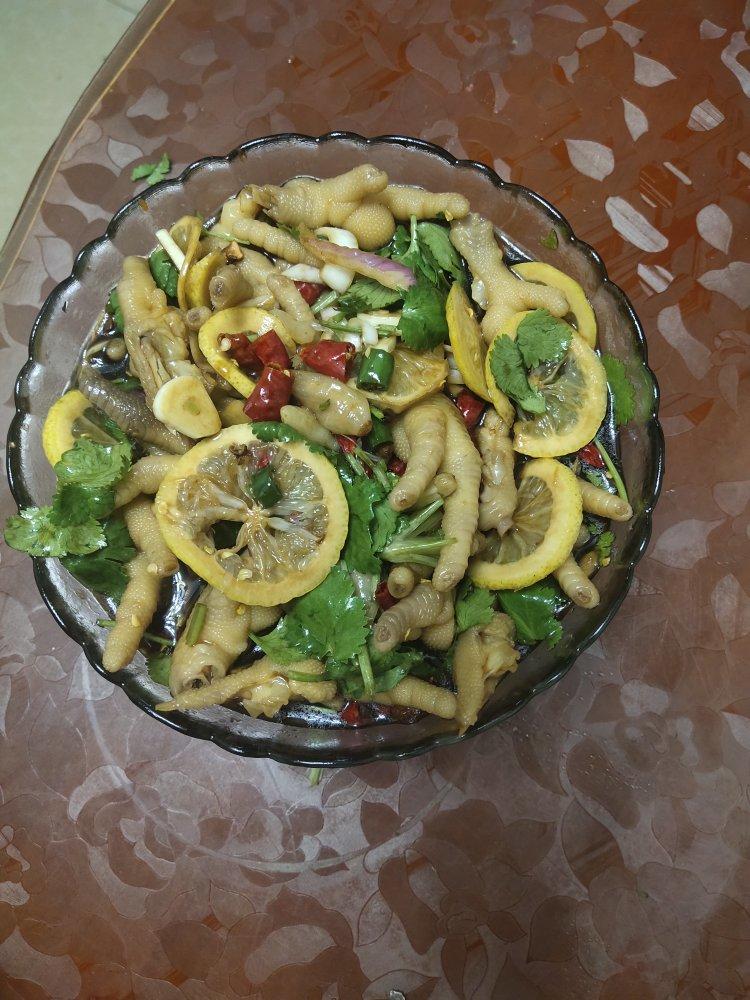 网红柠檬酸辣鸡爪
