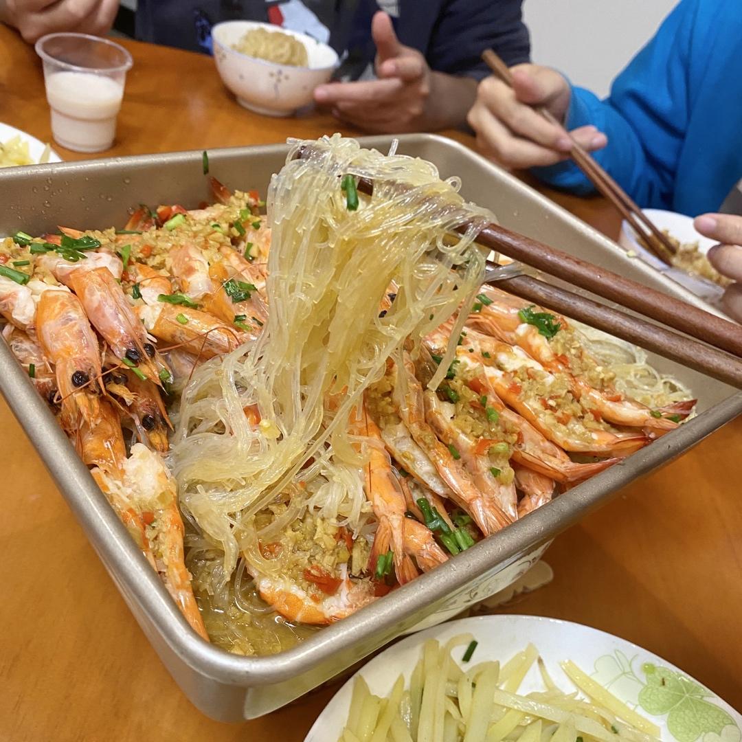 蒜蓉粉丝蒸虾