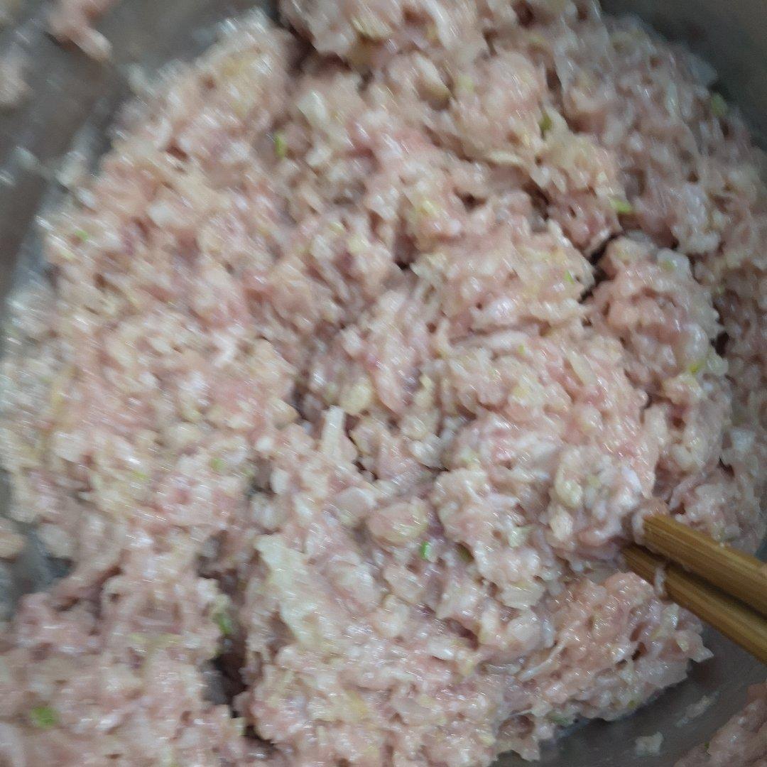 猪肉酸菜水饺馅